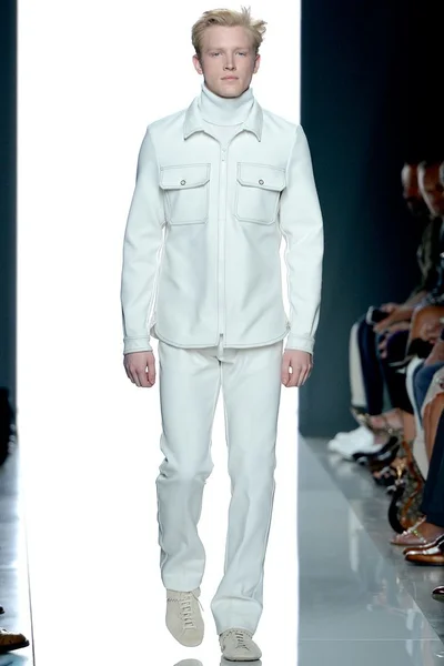 Look 46